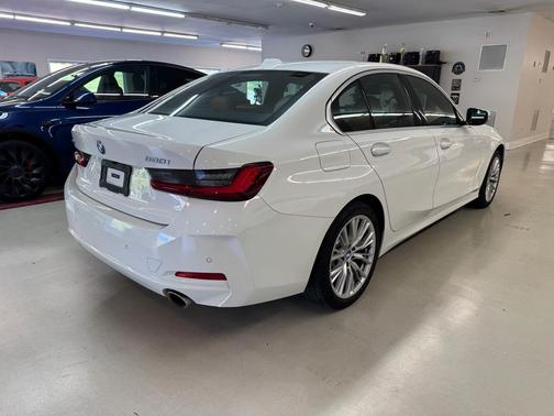 2024 BMW 330 i xDrive