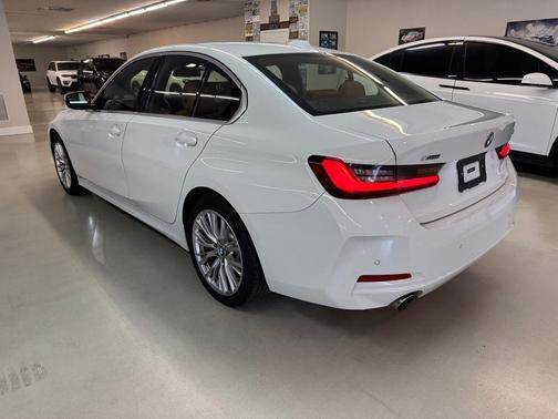 2024 BMW 330 i xDrive