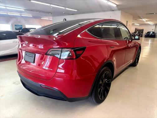 2023 Tesla Model Y Long Range Dual Motor All-Wheel Drive