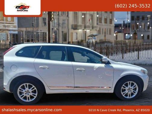 Ice White 2015 Volvo XC60 T5