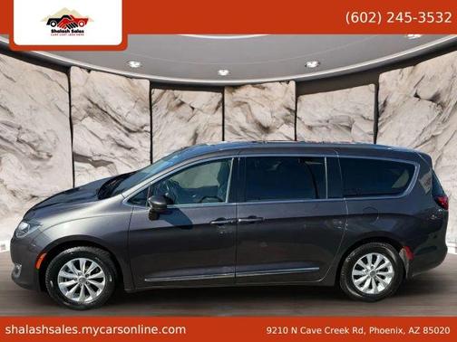 2019 Chrysler Pacifica Touring-L