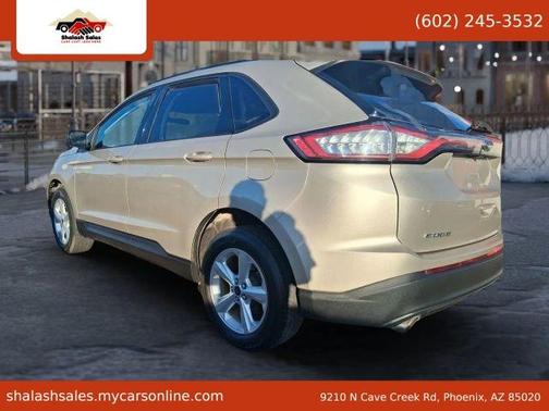 Gold 2017 Ford Edge SE