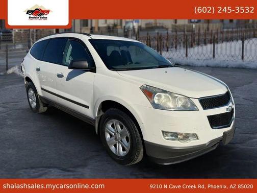 White 2012 Chevrolet Traverse LS
