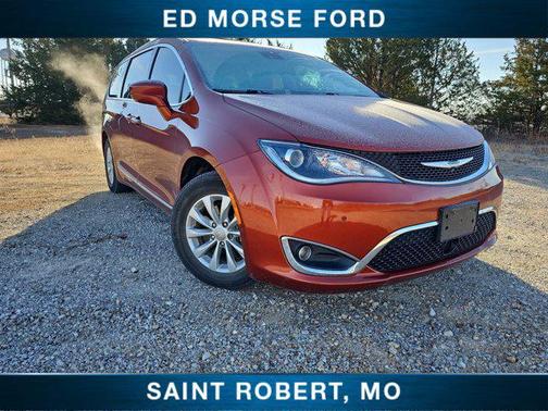 2018 Chrysler Pacifica Touring-L