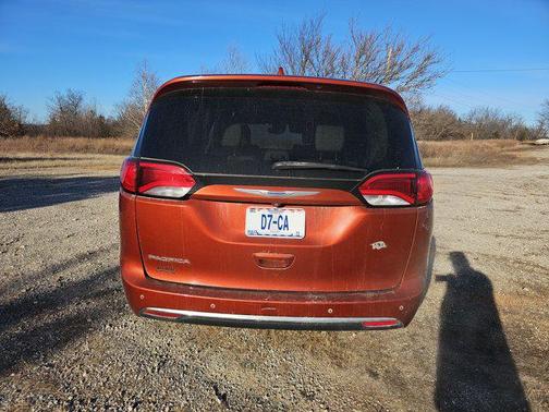 2018 Chrysler Pacifica Touring-L