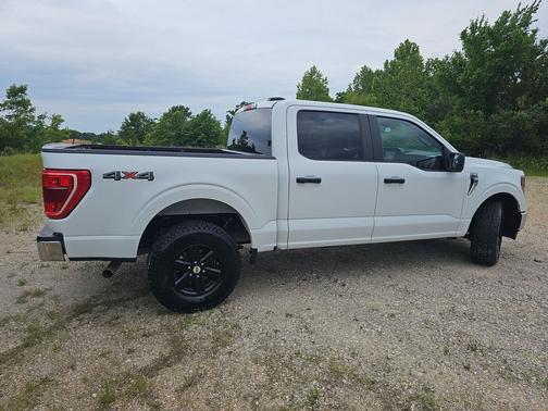 Oxford White 2023 Ford F-150 XLT