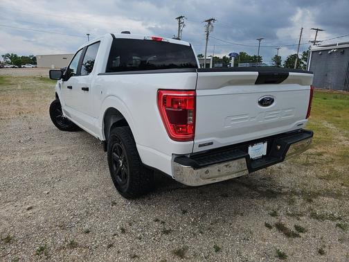 Oxford White 2023 Ford F-150 XLT