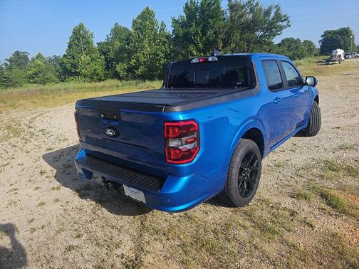 Velocity Blue 2026 Ford Maverick Lobo