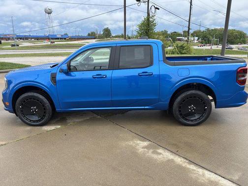 2025 Ford Maverick Lobo Standard
