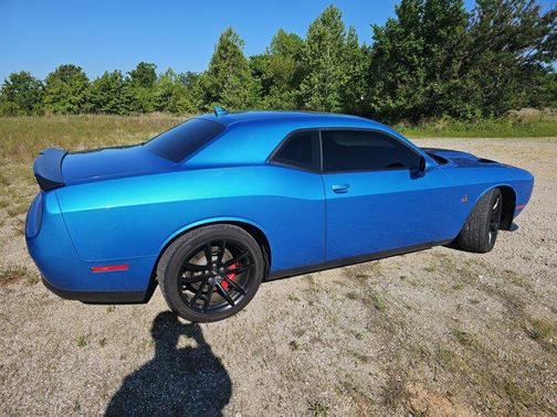 B5 Blue Pearlcoat 2023 Dodge Challenger R/T Scat Pack