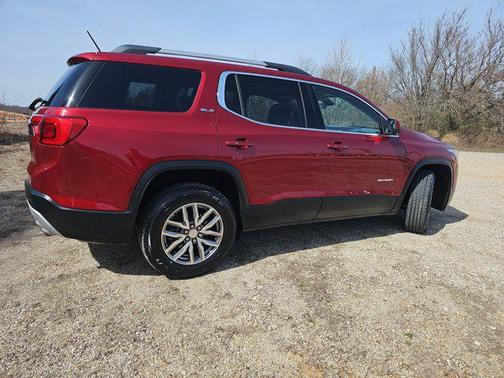 2019 GMC Acadia SLE-2