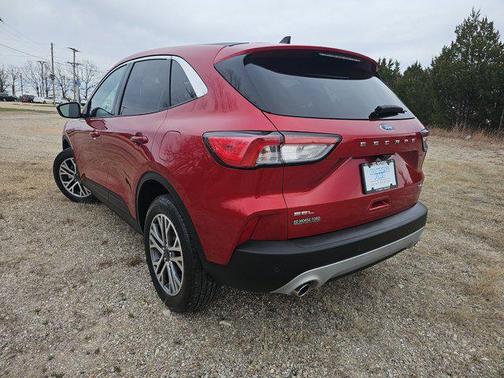 Rapid Red Metallic Tinted Clearcoat 2022 Ford Escape SEL