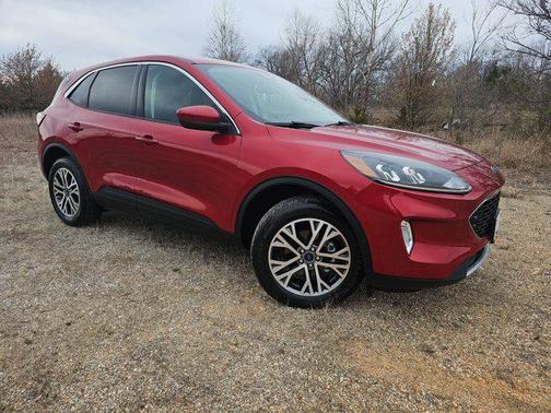 Rapid Red Metallic Tinted Clearcoat 2022 Ford Escape SEL