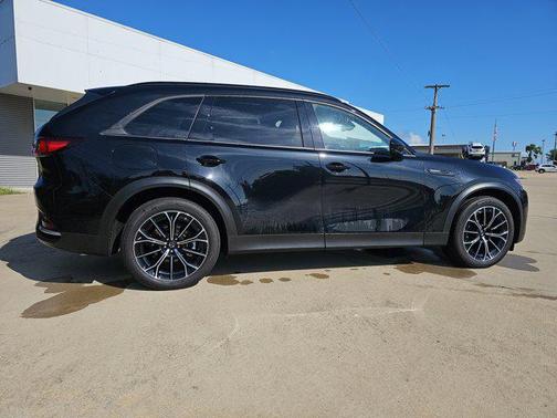 2025 Mazda CX-70 PHEV Premium Plus Package