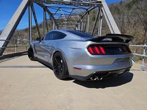 2020 Ford Shelby GT350 Base