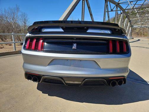 2020 Ford Shelby GT350 Base