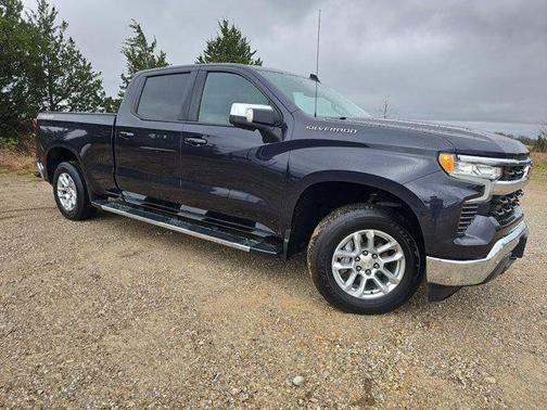 Dark Ash Metallic 2024 Chevrolet Silverado 1500 LT