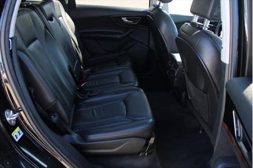 2017 Audi Q7 3.0T Premium