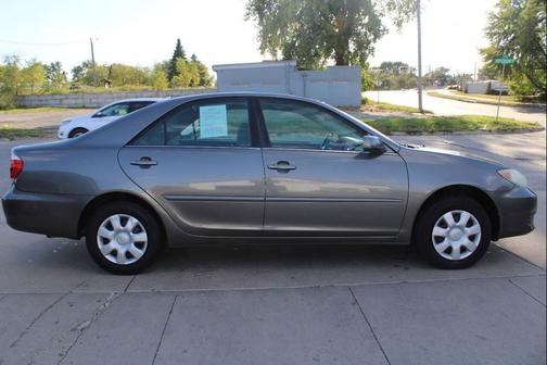 2006 Toyota Camry LE