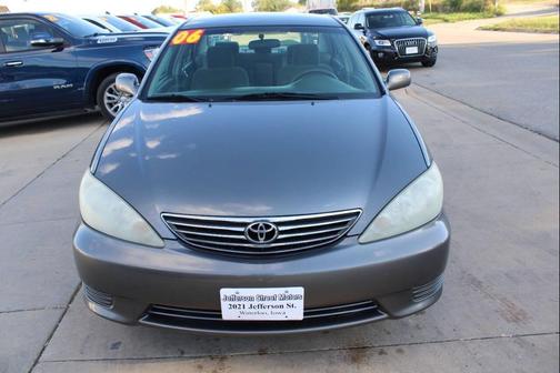 2006 Toyota Camry LE
