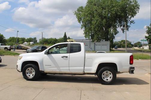 Summit White 2018 Chevrolet Colorado WT