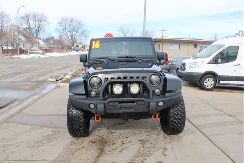 2016 Jeep Wrangler Unlimited Sahara