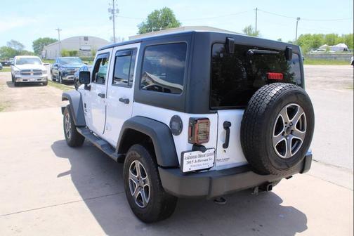 Bright White Clearcoat 2017 Jeep Wrangler Unlimited Sport