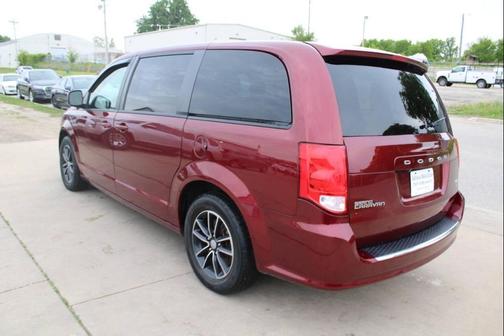 Octane Red Pearlcoat 2019 Dodge Grand Caravan GT