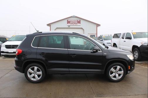 2010 Volkswagen Tiguan 2.0T Wolfsburg Edition