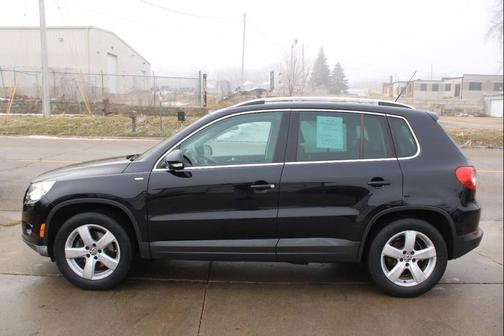 2010 Volkswagen Tiguan 2.0T Wolfsburg Edition