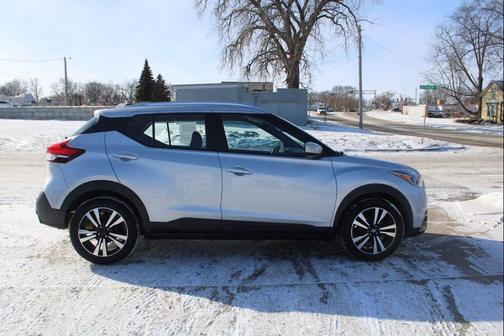 2020 Nissan Kicks SV