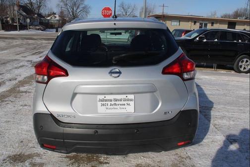 2020 Nissan Kicks SV