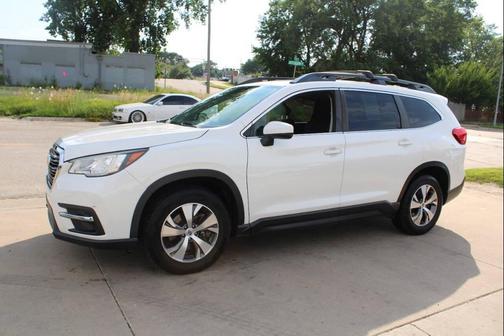 White 2019 Subaru Ascent Premium 7-Passenger