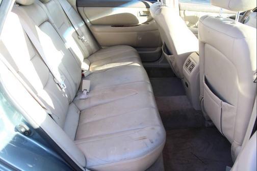 2000 Toyota Avalon XLS