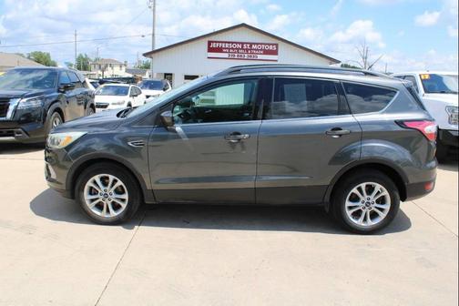 Magnetic Metallic 2017 Ford Escape SE