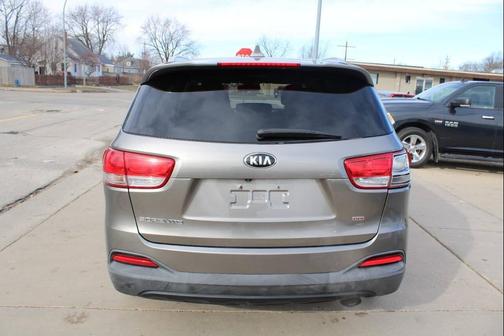 2018 Kia Sorento LX