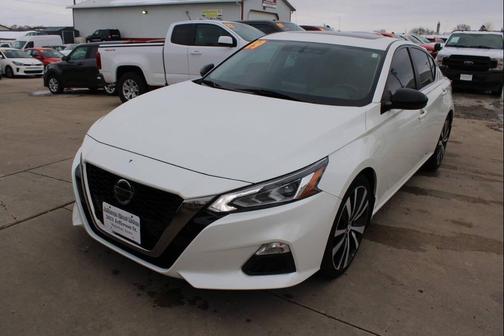 2019 Nissan Altima 2.0 SR