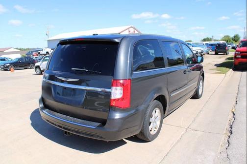 2011 Chrysler Town & Country Touring