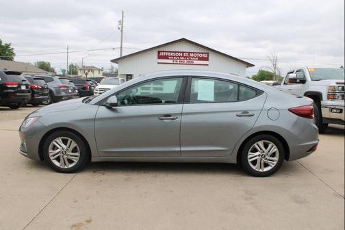 Gray 2019 Hyundai ELANTRA SEL