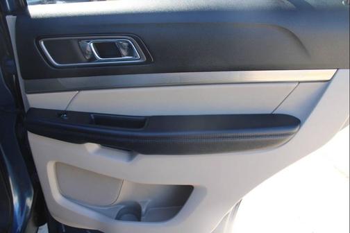 Blue Metallic 2018 Ford Explorer XLT