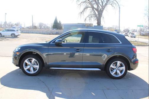 2018 Audi Q5 2.0T Premium Plus