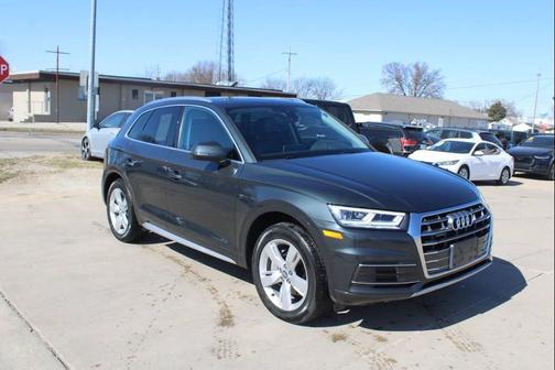 2018 Audi Q5 2.0T Premium Plus