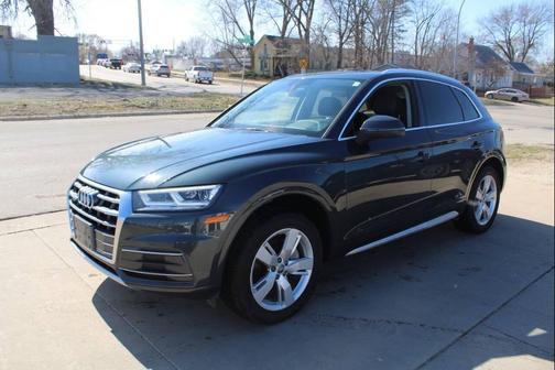 2018 Audi Q5 2.0T Premium Plus