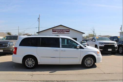 Bright White Clearcoat 2014 Chrysler Town & Country Touring-L
