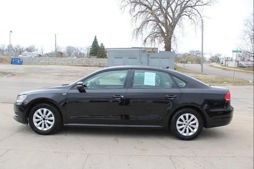 2014 Volkswagen Passat 2.5L S