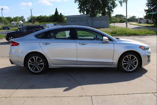 Ingot Silver Metallic 2019 Ford Fusion SEL