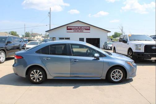 Celestite 2021 Toyota Corolla Hybrid SE