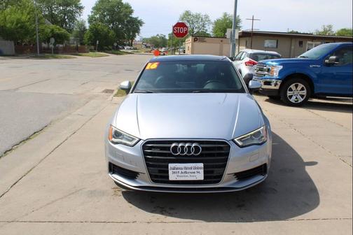 Florett Silver Metallic 2016 Audi A3 2.0T Premium