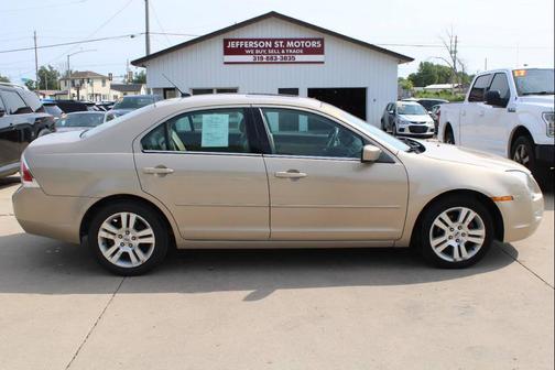 Tan 2008 Ford Fusion SEL