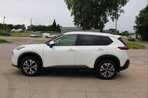 Pearl White Tricoat 2023 Nissan Rogue SV